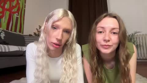 Lily online show from April 19, 9:54 am