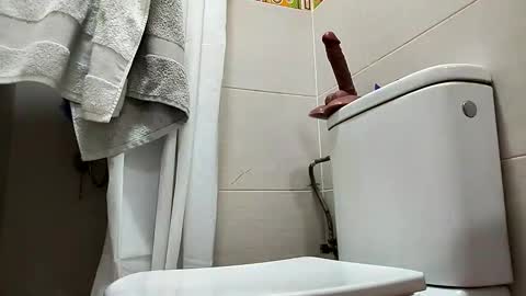 Snapshot of sweetywhity2 chatting on September 28, 12:36 pm Silvia online show from September 28, 12:36 pm