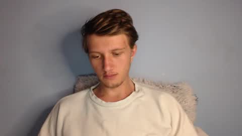 Cat online show from February 18, 8:08 pm