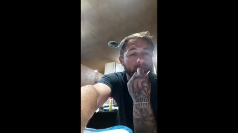 switchleg242 online show from April 13, 5:33 am