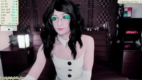 Sylvie online show from January 25, 11:32 pm