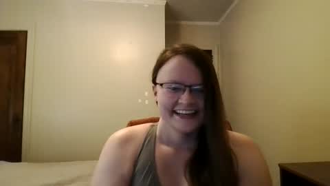 sylviexxxfun online show from June 25, 2:52 am