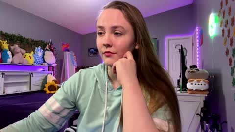 Jennah online show from February 3, 1:35 am