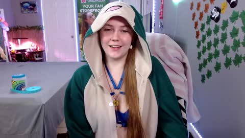 Jennah online show from October 17, 11:31 pm