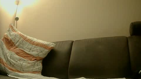 synek65 online show from February 8, 8:42 pm