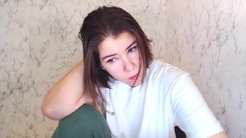 SyrenDixon online show from December 23, 7:36 am