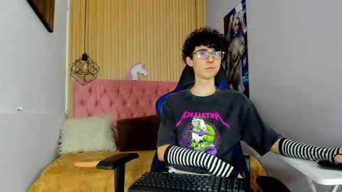 Syriussz online show from February 7, 7:17 pm