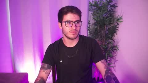 t0ny_wylie online show from March 13, 5:16 pm