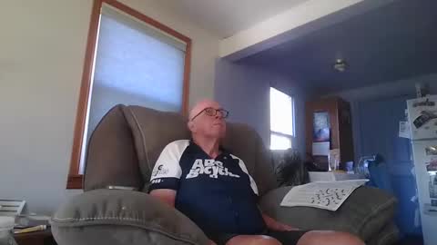 tacrunner66_ online show from May 17, 11:36 pm
