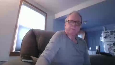 tacrunner66_ online show from April 23, 1:46 pm