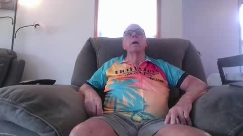 tacrunner66_ online show from May 26, 12:39 am