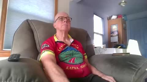Snapshot of tacrunner66_ chatting on October 4, 11:24 pm tacrunner66_ online show from October 4, 11:24 pm