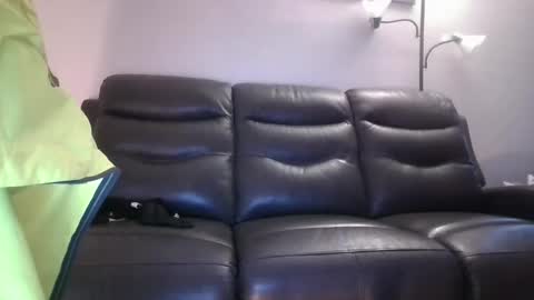 tacrunner66_ online show from April 28, 1:48 pm