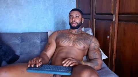 Tairon Tucke online show from February 12, 5:05 pm