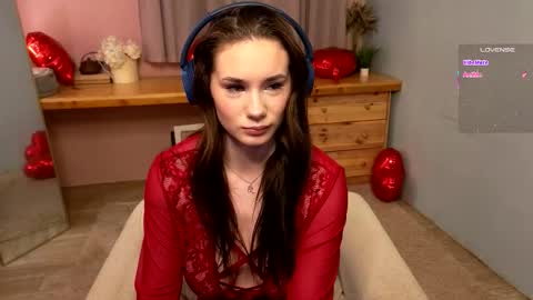 Lizzy online show from February 14, 3:48 pm