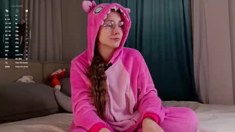 Molly online show from December 21, 1:34 am