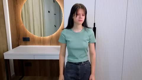 Sara online show from November 3, 1:50 am