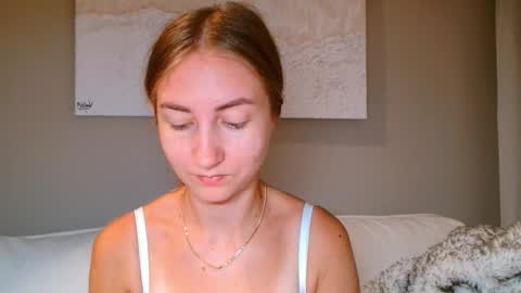  Kira  online show from October 17, 7:12 am