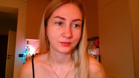  Kira  online show from February 16, 6:22 am