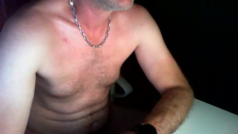 tallguyin online show from August 3, 1:07 am