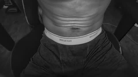 tallguyzee online show from March 23, 8:58 pm