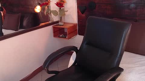 Snapshot of tamara_sanz1 chatting on January 31, 10:10 pm online show from January 31, 10:10 pm