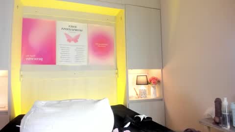 Tami online show from November 26, 9:22 pm