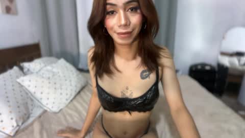 Kylie online show from April 6, 5:08 am