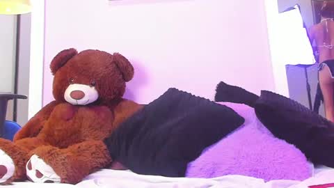 TammyTaylor online show from March 3, 9:15 pm