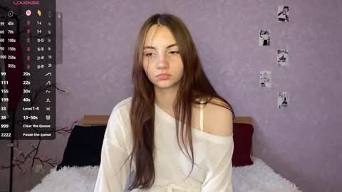 Alice online show from May 26, 3:18 pm