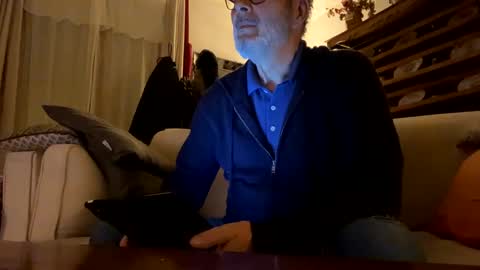 Dominique online show from February 2, 5:26 pm