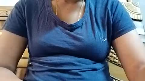 taniya_roy4628 online show from April 14, 2:37 am