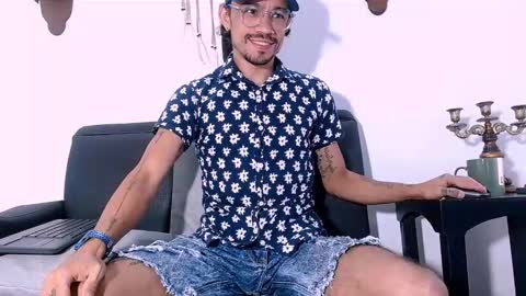 tanshavey online show from November 7, 4:48 am