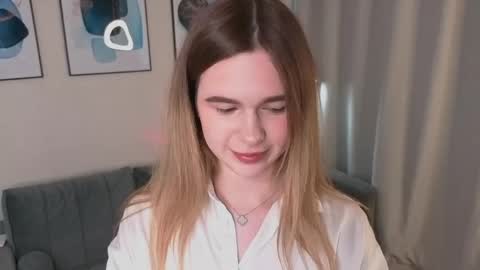 Emma online show from May 5, 2:34 pm