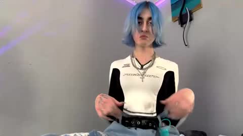 Sarah online show from March 1, 11:14 am