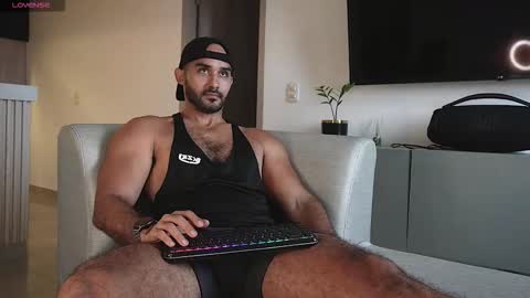 Tarek online show from October 17, 8:24 pm