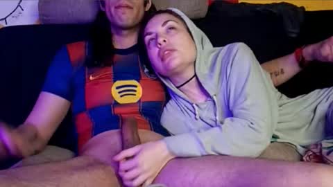 T  J   online show from October 3, 4:32 am