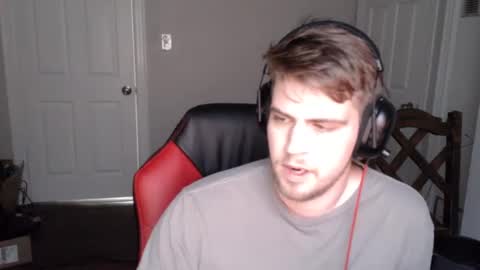 tarus333 online show from December 14, 7:46 pm