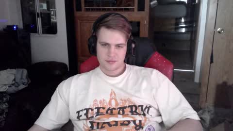 tarus333 online show from February 12, 7:23 am