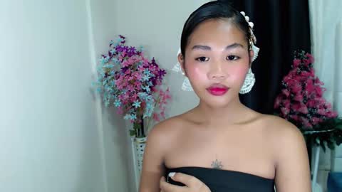 Snapshot of tashaa_09 chatting on October 19, 9:14 am call me tashaa online show from October 19, 9:14 am