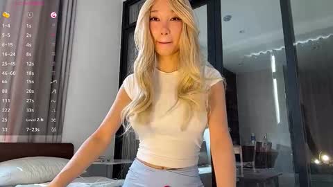 Viola online show from December 5, 4:55 am