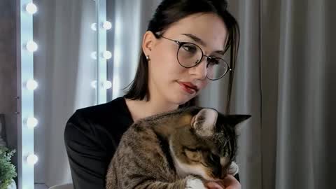 Tate online show from October 5, 6:37 pm