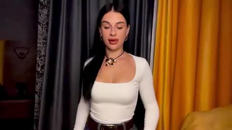 Tati online show from September 20, 6:00 pm