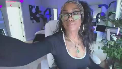 Tatted Queen online show from June 10, 7:46 pm
