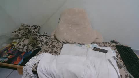 tattogirl06 online show from April 12, 2:54 pm