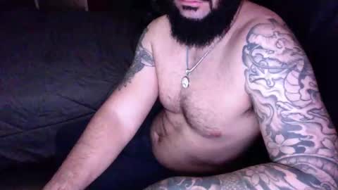Snapshot of tattooedandbearded22 chatting on October 26, 5:08 am tattooedandbearded22 online show from October 26, 5:08 am