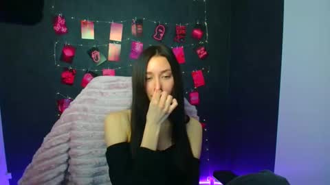 Taya online show from April 8, 5:54 am