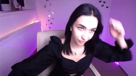 Tayla online show from October 28, 7:20 am