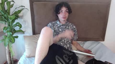     online show from March 12, 7:39 pm