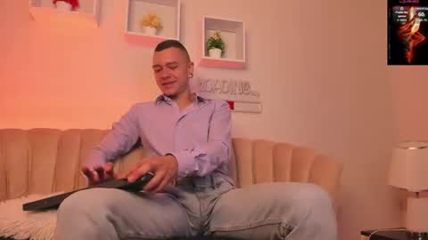 tayler_milers online show from July 1, 1:25 am